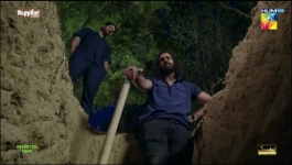 Namak Haram - Episode 03 - 17th November 2023